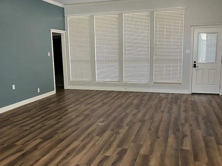 5604 Grassland Blvd — Photo 5