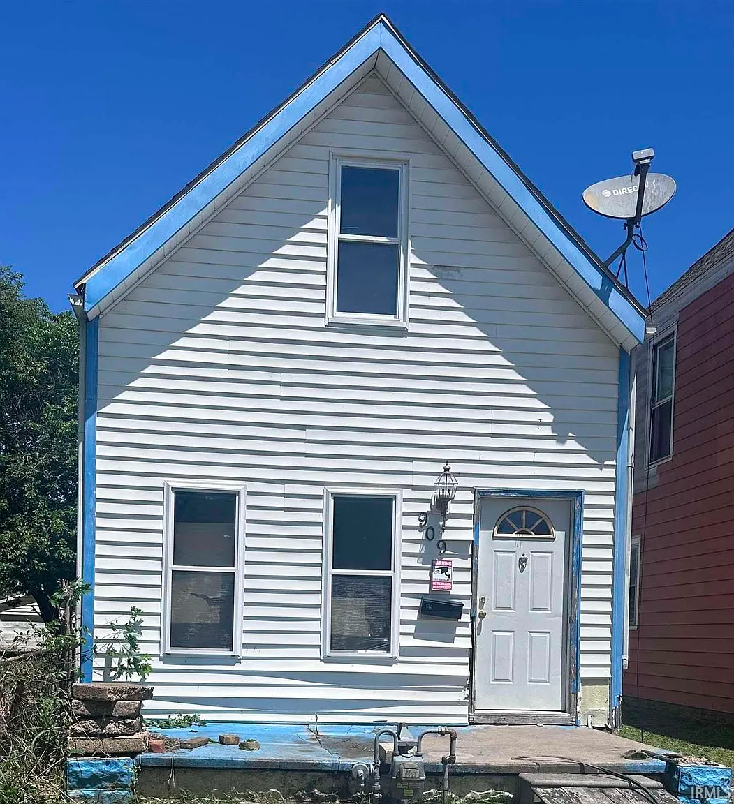 909 W Maryland St photo 1