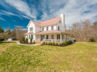 664 Batley Rd, Clinton, TN 37716