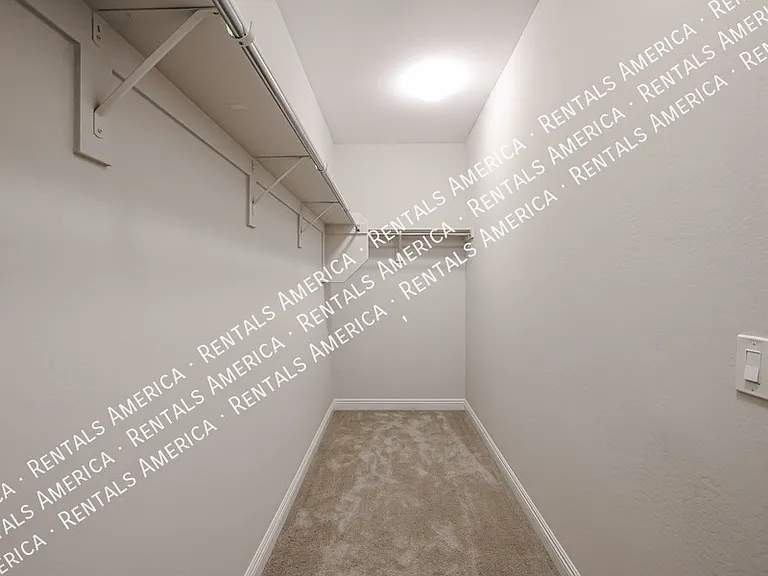 8817 W Luke Ave — Photo 35