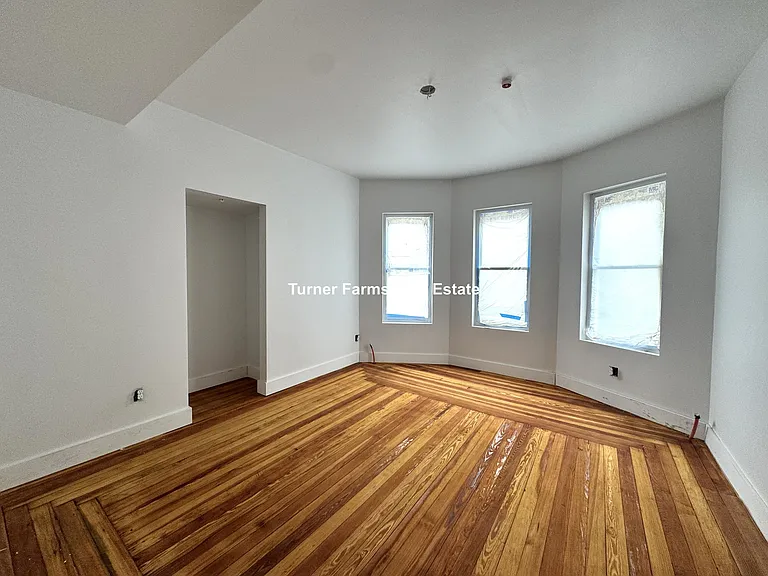 82 Marion St #1 — Photo 12