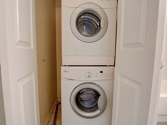 4th image of 325 Webb Dr #1405