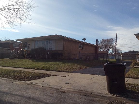 2nd image of 16524 Craig Dr