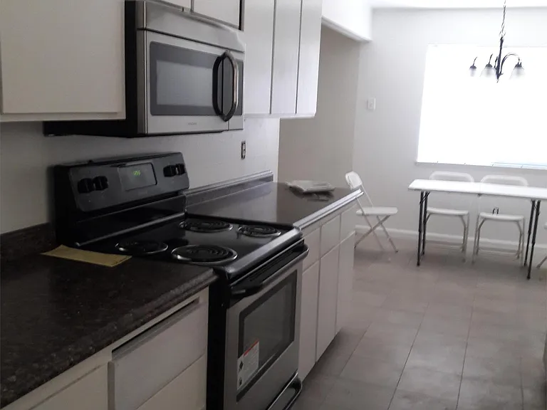 2913 Sugarpine Way — Photo 6