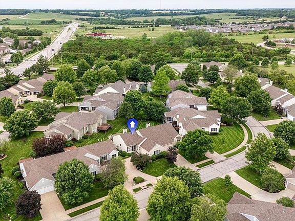 2nd image of 5819 Longleaf Dr