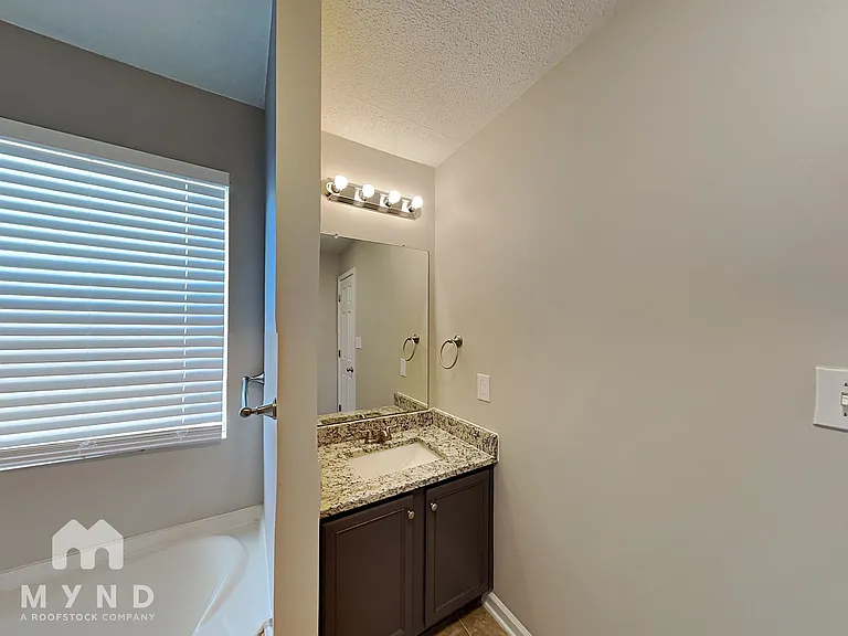 5492 Sierra Trl — Photo 11