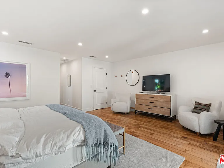 7560 McConnell Ave — Photo 13