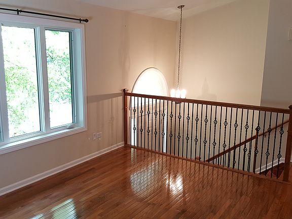 3rd image of 17566 Windsor Pkwy #61