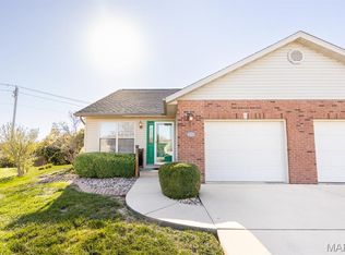 10904 Kentfield Dr, Lebanon, IL 62254