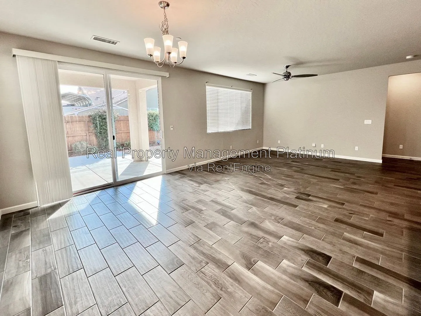 3 bed, 2.0 bath, 1870 sqft, $2,495 — Photo 3