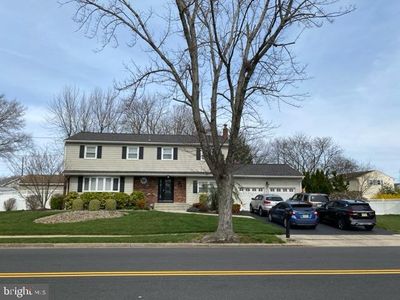 19 W Constitution Dr, Fieldsboro, NJ, 08505