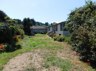 132 NE Wax Myrtle Loop, Yachats, OR 97498