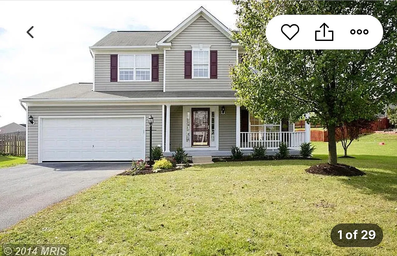 4 bed, 2.5 bath, 2000 sqft, $2,600 — Photo 1