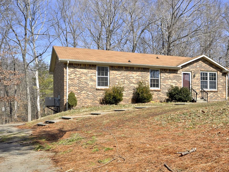 1st image of 405 Corinne Cir