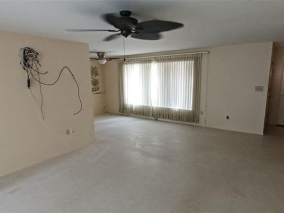 5th image of 3414 Wiltshire Dr