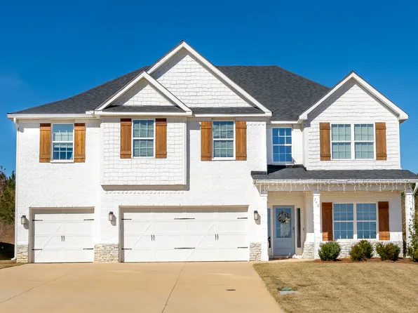 746 Wyndham Village Ct, Opelika, AL 36804