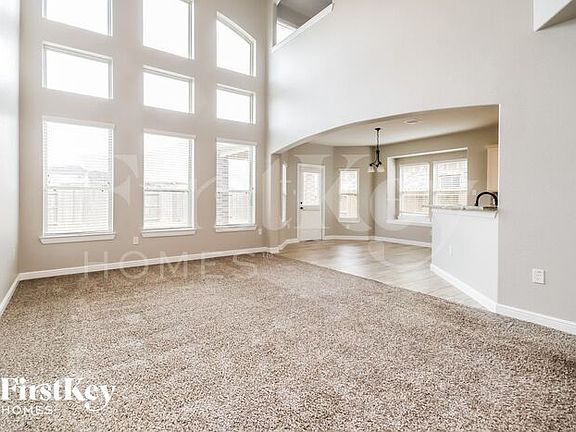 3rd image of 10011 Thicket Park Ln
