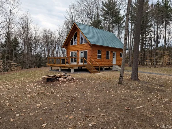 6188 Independence Ln, Glenfield, NY 13343