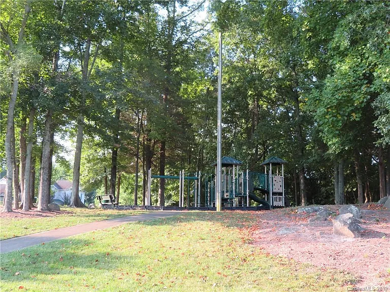 6206 Ginkgo Ln — Photo 23