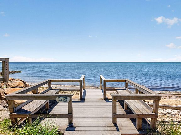 2nd image of 15 Beach Pine Road