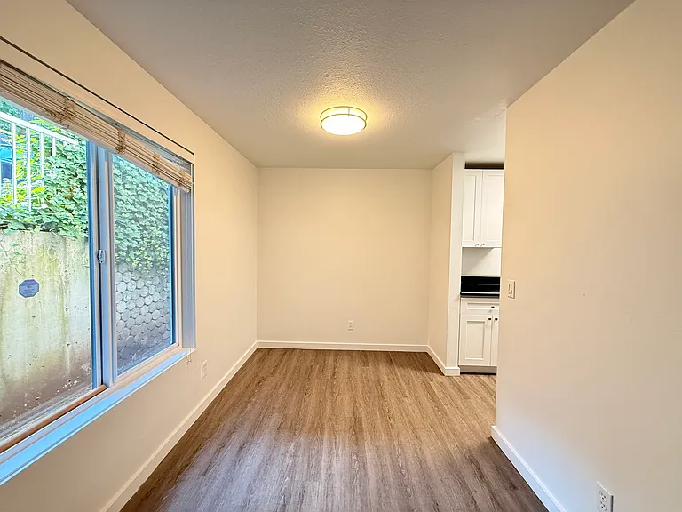 12839 SE 40th Pl #C7 — Photo 7