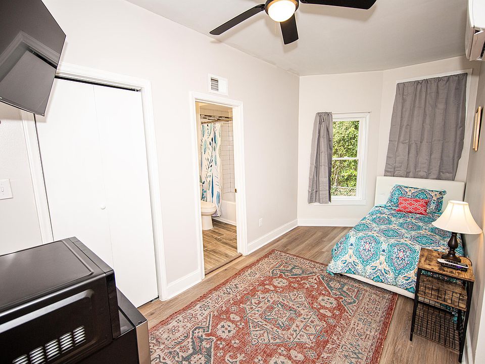 Private Bedroom
