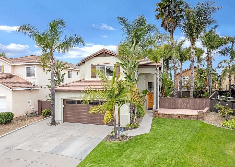 1st image of 1043 Camino Calabazo