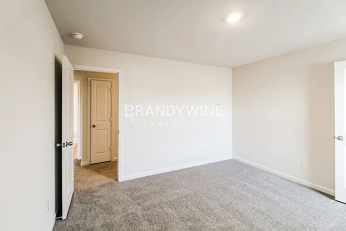 148 Avondale Blvd — Photo 12