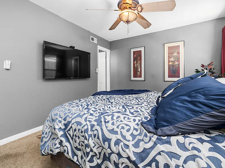 5371 Swarthmore St — Photo 24