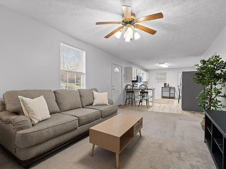800 Poindexter Ave — Photo 15