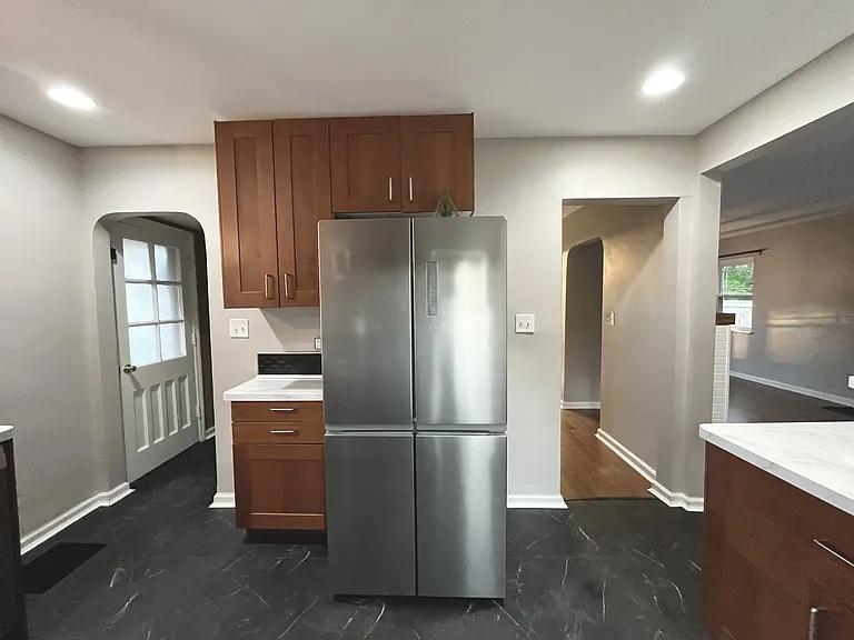 8380 Wicklow Ave — Photo 14