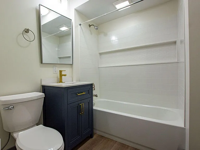 3008 Dewey Ave — Photo 9