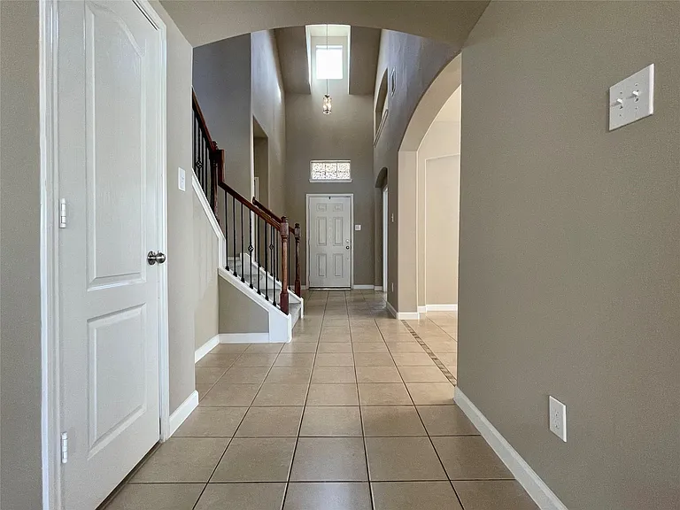 5634 Jay Thrush Dr — Photo 2