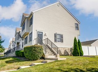 201 Autumn Ridge Cir, Pickerington, OH 43147