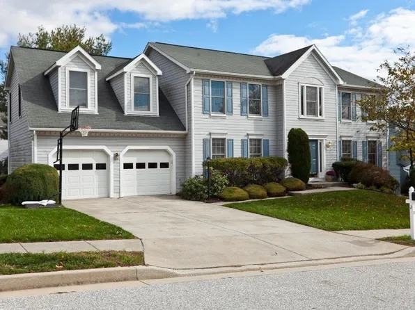 2 Sapphire Hill Ct, Baltimore, MD 21209