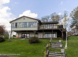 117 Halfway Ln, Factoryville, PA 18419