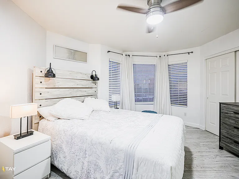 1505 N Center St #220 — Photo 12