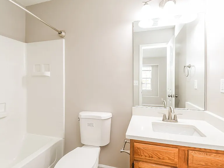 3204 Summercroft Ln — Photo 12