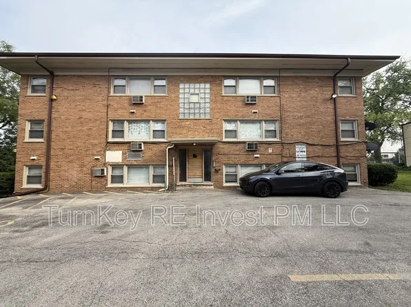 5900 Butterfield Rd APT 9, Berkeley, IL 60163