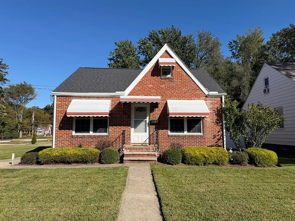 7303 Presley Ave