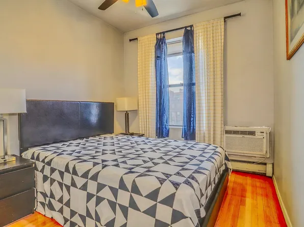 70 Park Avenue image 4 of 21