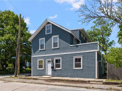 39 Fair St, Warwick, RI, 02888