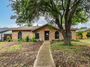 7110 Field View Ln, Dallas, TX 75249