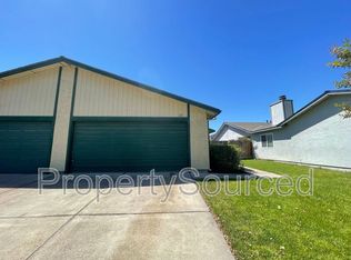 1296 Spruce Ln #22, Manteca, CA 95336
