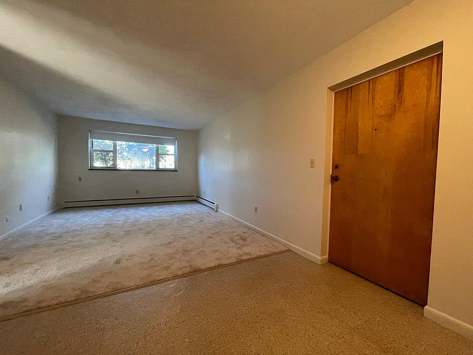 181 Lexington St Auburndale, MA Zillow Apartments for Rent in