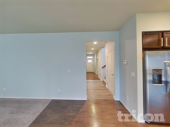 5th image of 730 205th St E