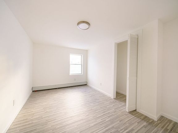 3rd image of 364 Liberty St #D