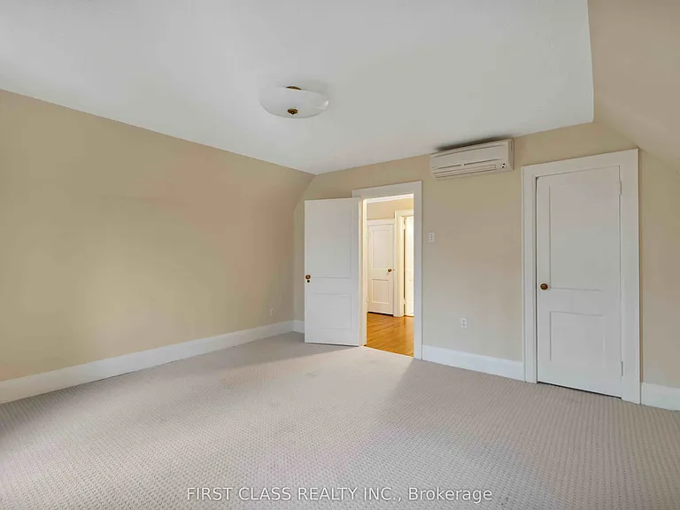 80 Douglas Dr — Photo 20