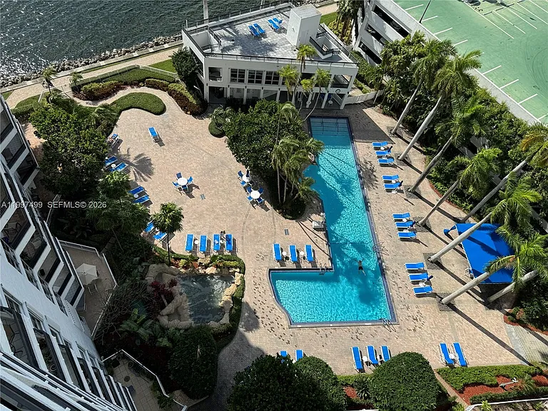 3600 Mystic Pointe Dr #1504 — Photo 8