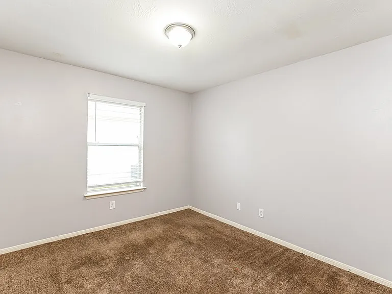 2523 Muscory Dr — Photo 12